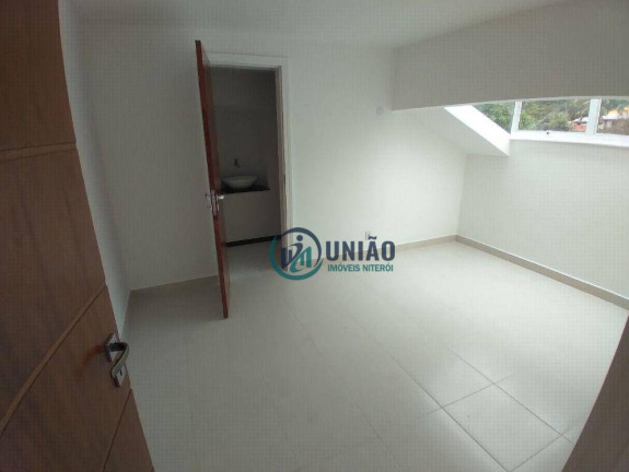 Imagem Casa com 7 Quartos à Venda, 950 m² em Itacoatiara - Niterói