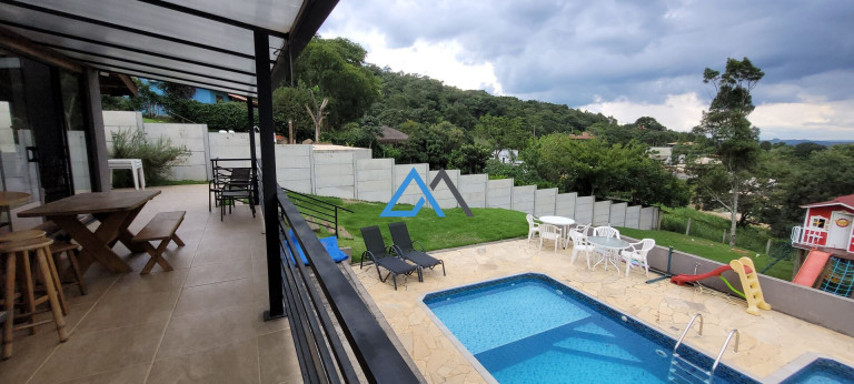 Imagem Casa com 3 Quartos à Venda, 180 m² em Estância Santa Maria Do Laranjal - Atibaia Imagem Casa com 3 Quartos à Venda, 180 m² em Estância Santa Maria Do Laranjal - Atibaia