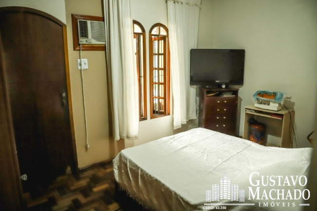Imagem Casa com 4 Quartos à Venda, 260 m² em Vila Santa Cecília - Volta Redonda