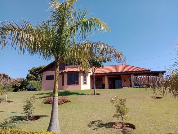 Imagem Chácara com 3 Quartos à Venda, 2.100 m² em Ortizes - Piedade Imagem Chácara com 3 Quartos à Venda, 2.100 m² em Ortizes - Piedade