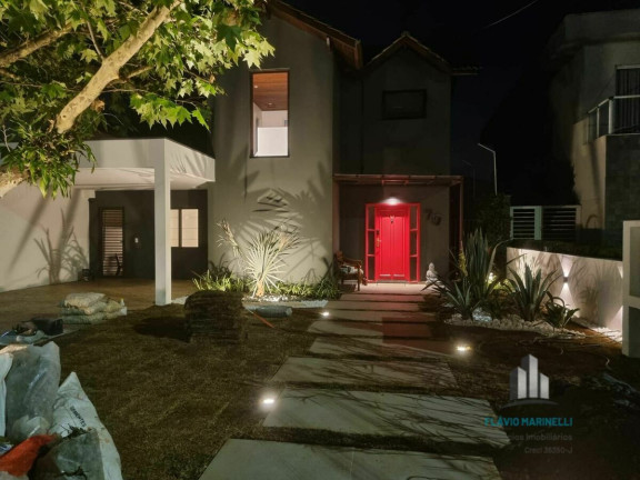 Imagem Casa com 3 Quartos à Venda, 259 m² em Centro - Santana De Parnaíba Imagem Casa com 3 Quartos à Venda, 259 m² em Centro - Santana De Parnaíba
