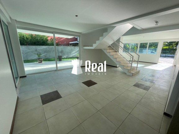 Imagem Casa com 4 Quartos à Venda, 550 m² em Busca Vida - Camaçari