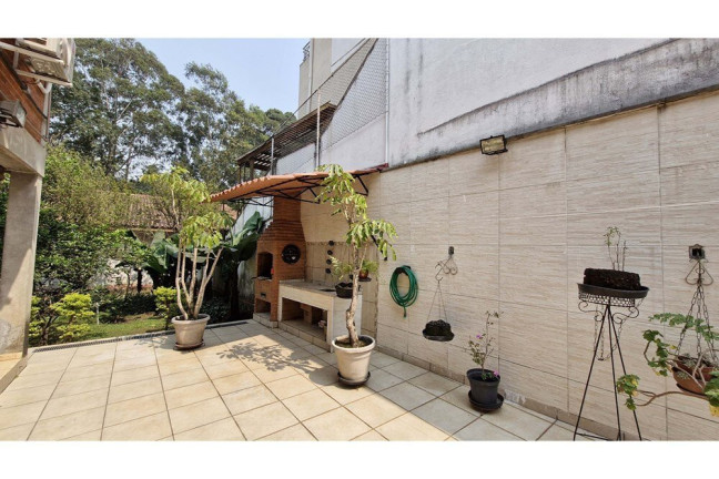 Imagem Casa com 3 Quartos à Venda, 535 m² em Vila Suzana - São Paulo Imagem Casa com 3 Quartos à Venda, 535 m² em Vila Suzana - São Paulo