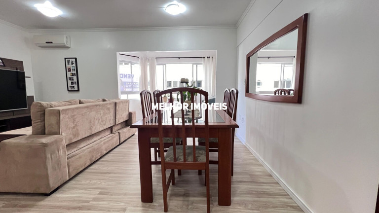 Imagem Apartamento com 3 Quartos à Venda, 136 m² em Centro - Balneário Camboriú Imagem Apartamento com 3 Quartos à Venda, 136 m² em Centro - Balneário Camboriú