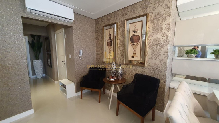 Imagem Apartamento com 3 Quartos à Venda, 130 m² em Centro - Balneário Camboriú