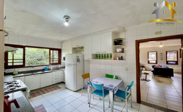 Imagem Casa com 3 Quartos à Venda, 233 m² em Granja Viana - Carapicuíba Imagem Casa com 3 Quartos à Venda, 233 m² em Granja Viana - Carapicuíba