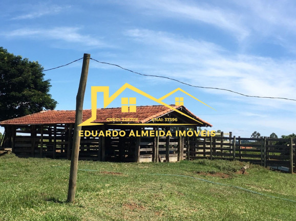 Imagem Imóvel com 2 Quartos à Venda, 2 m² em Centro - Gramadinho