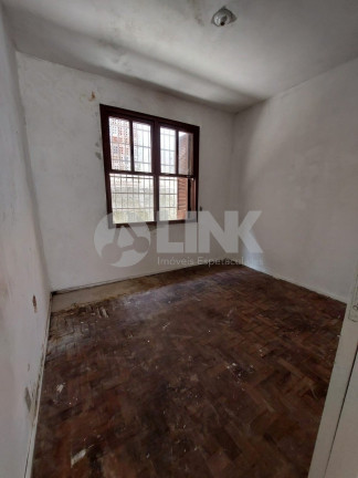 Imagem Casa com 2 Quartos à Venda, 142 m² em Três Figueiras - Porto Alegre Imagem Casa com 2 Quartos à Venda, 142 m² em Três Figueiras - Porto Alegre
