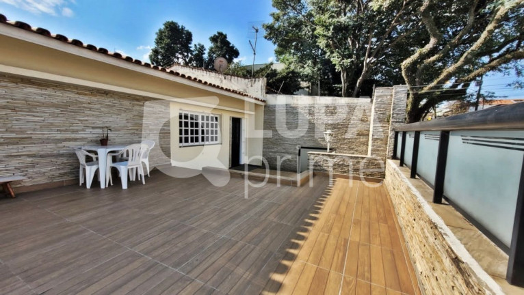 Imagem Casa com 3 Quartos à Venda, 230 m² em Vila Rosália - Guarulhos Imagem Casa com 3 Quartos à Venda, 230 m² em Vila Rosália - Guarulhos