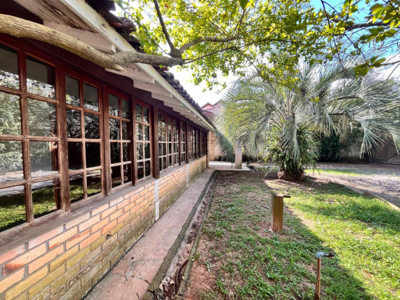 Imagem Casa com 3 Quartos à Venda, em Campeche - Florianópolis Imagem Casa com 3 Quartos à Venda, em Campeche - Florianópolis