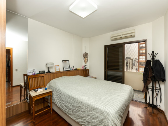 Imagem Apartamento com 3 Quartos à Venda, 151 m² em Vila Nova Conceição - São Paulo