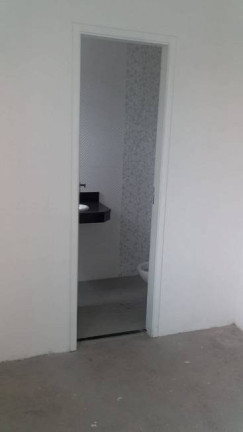 Imagem Sobrado com 3 Quartos à Venda, em Vila Antonieta - São Paulo Imagem Sobrado com 3 Quartos à Venda, em Vila Antonieta - São Paulo