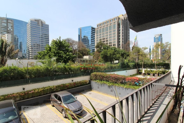 Imagem Apartamento com 4 Quartos à Venda ou Locação, 145 m² em Itaim Bibi - São Paulo Imagem Apartamento com 4 Quartos à Venda ou Locação, 145 m² em Itaim Bibi - São Paulo