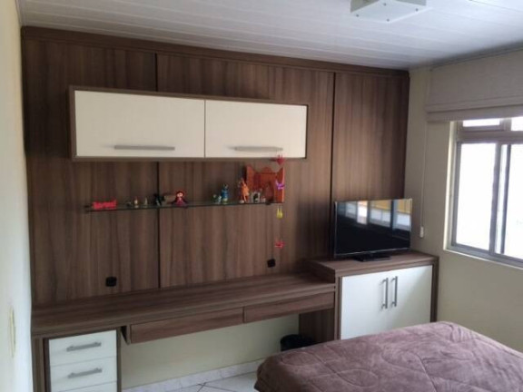 Imagem Casa com 3 Quartos à Venda, em Agronomica - Florianópolis Imagem Casa com 3 Quartos à Venda, em Agronomica - Florianópolis