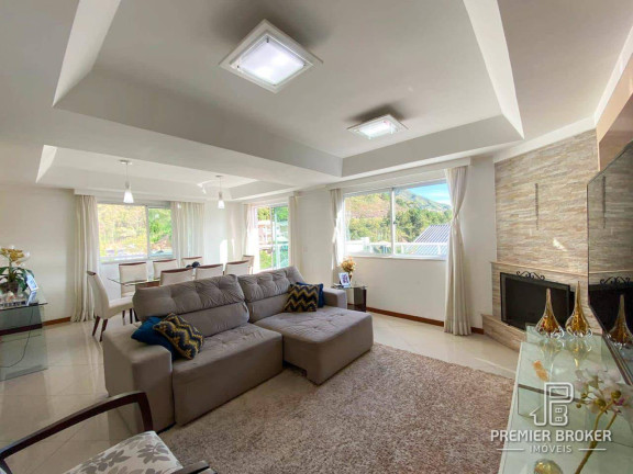 Imagem Casa com 4 Quartos à Venda, 202 m² em Tijuca - Teresópolis Imagem Casa com 4 Quartos à Venda, 202 m² em Tijuca - Teresópolis