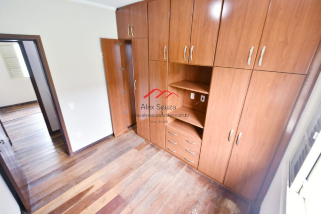 Imagem Casa com 3 Quartos à Venda, 220 m² em Bosque Das Palmeiras - Campinas Imagem Casa com 3 Quartos à Venda, 220 m² em Bosque Das Palmeiras - Campinas