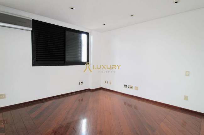 Imagem Imóvel com 4 Quartos à Venda, 357 m² em Belvedere - Belo Horizonte Imagem Imóvel com 4 Quartos à Venda, 357 m² em Belvedere - Belo Horizonte