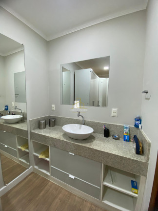 Imagem Casa com 3 Quartos à Venda, 200 m² em Colina De Laranjeiras - Serra