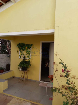 Imagem Casa com 4 Quartos à Venda, em Centro - Pirassununga Imagem Casa com 4 Quartos à Venda, em Centro - Pirassununga