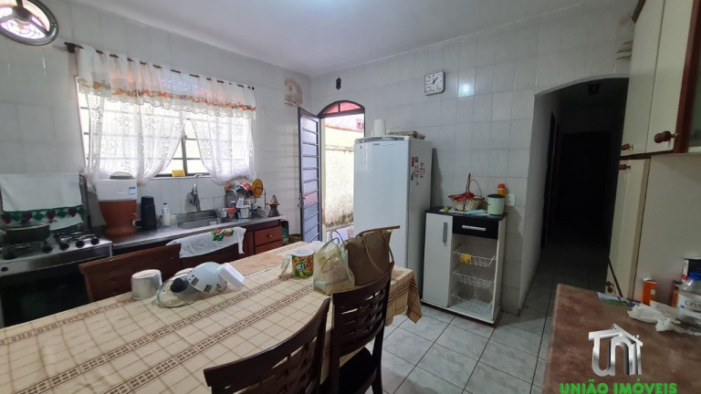 Imagem Casa com 1 Quarto à Venda, 125 m² em Vila Flora - Bragança Paulista Imagem Casa com 1 Quarto à Venda, 125 m² em Vila Flora - Bragança Paulista