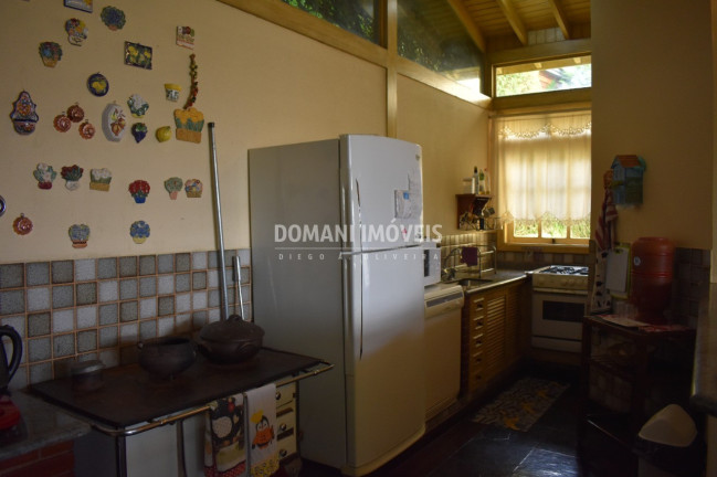 Imagem Casa com 4 Quartos à Venda, 226 m² em Região Do Alto Do Capivari - Campos Do Jordão Imagem Casa com 4 Quartos à Venda, 226 m² em Região Do Alto Do Capivari - Campos Do Jordão