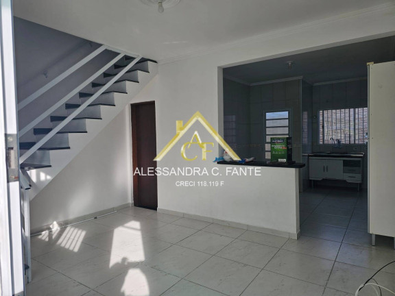 Sobrado com 2 Quartos para Alugar, 69 m² em Parque Novo Imigrante - Mongaguá