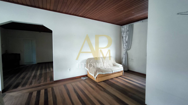 Imagem Casa com 4 Quartos à Venda, 290 m² em Centro - São José Imagem Casa com 4 Quartos à Venda, 290 m² em Centro - São José