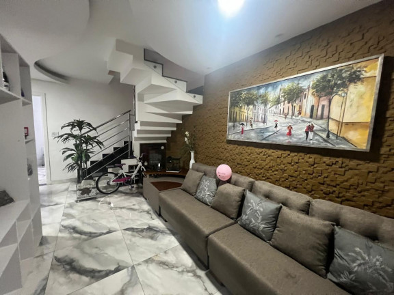 Casa com 3 Quartos à Venda, 180 m² em Cabral - Contagem