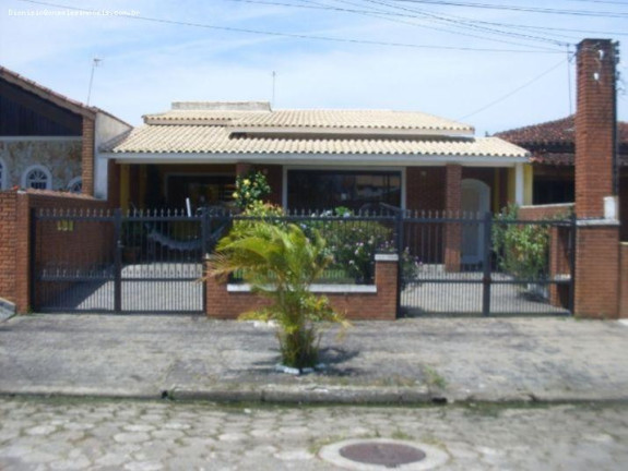 Imagem Casa com 3 Quartos à Venda, 113 m² em Balneário Oásis - Peruíbe