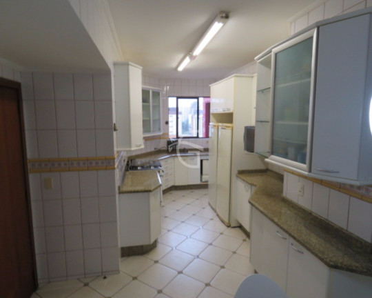Imagem Imóvel com 4 Quartos à Venda, 390 m² em Centro - Joinville