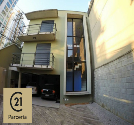 Imagem Sobrado com 9 Quartos à Venda, 322 m² em Campo Belo - São Paulo Imagem Sobrado com 9 Quartos à Venda, 322 m² em Campo Belo - São Paulo