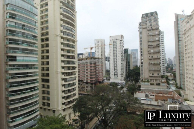 Imagem Cobertura com 4 Quartos à Venda, 368 m² em Itaim Bibi - São Paulo Imagem Cobertura com 4 Quartos à Venda, 368 m² em Itaim Bibi - São Paulo