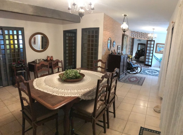 Imagem Casa com 7 Quartos à Venda, 500 m² em Fonte Imaculada - Taubaté Imagem Casa com 7 Quartos à Venda, 500 m² em Fonte Imaculada - Taubaté