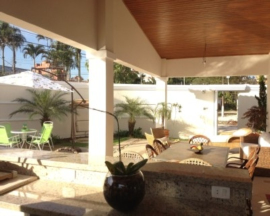Imagem Casa com 3 Quartos à Venda, 220 m² em Jardim Virgínia - Guarujá