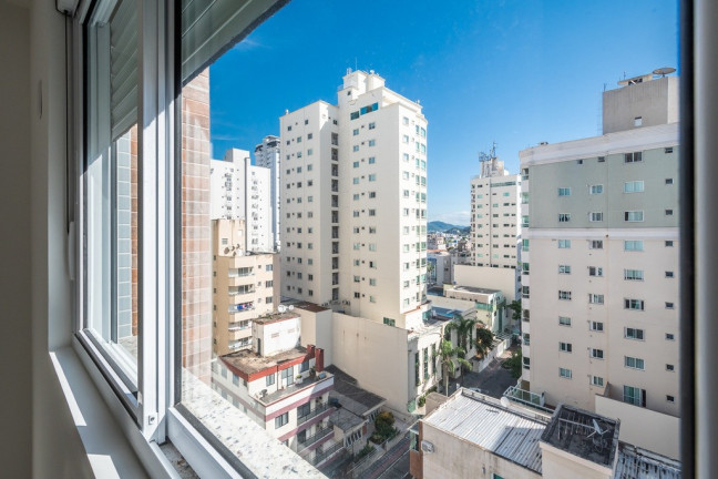 Imagem Imóvel com 3 Quartos à Venda,  em Centro - Balneário Camboriú