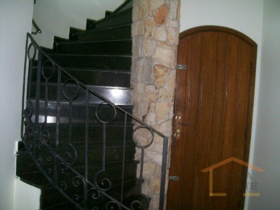 Imagem Sobrado com 5 Quartos à Venda, 1.170 m² em Vila Galvão - Guarulhos Imagem Sobrado com 5 Quartos à Venda, 1.170 m² em Vila Galvão - Guarulhos