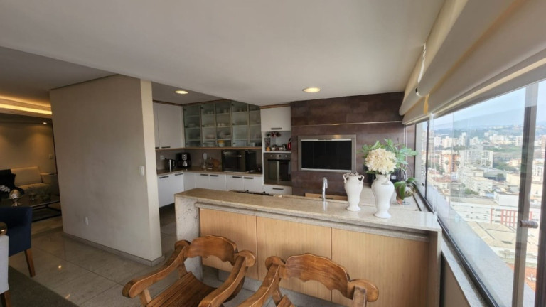 Imagem Apartamento com 3 Quartos à Venda, 206 m² em Menino Deus - Porto Alegre Imagem Apartamento com 3 Quartos à Venda, 206 m² em Menino Deus - Porto Alegre