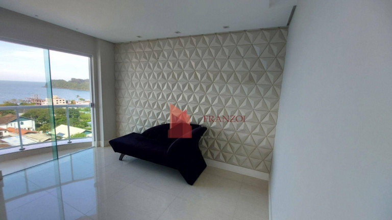 Imagem Apartamento com 5 Quartos à Venda, 297 m² em Cabeçudas - Itajaí Imagem Apartamento com 5 Quartos à Venda, 297 m² em Cabeçudas - Itajaí