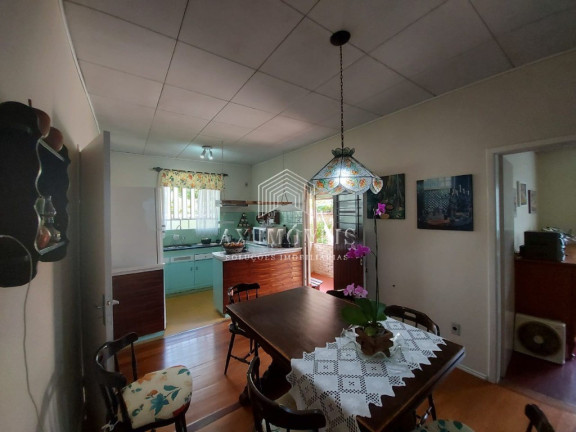 Imagem Casa com 3 Quartos à Venda, 190 m² em São Sebastião - Porto Alegre Imagem Casa com 3 Quartos à Venda, 190 m² em São Sebastião - Porto Alegre