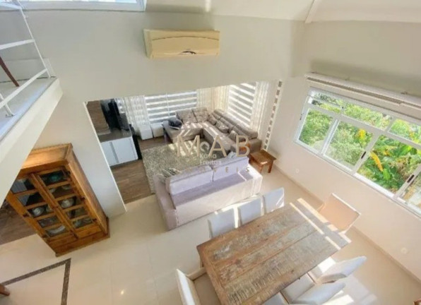 Imagem Cobertura com 3 Quartos à Venda, 196 m² em Jurerê - Florianópolis