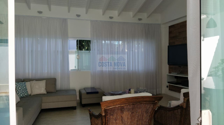 Imagem Casa com 5 Quartos à Venda, 270 m² Imagem Casa com 5 Quartos à Venda, 270 m²