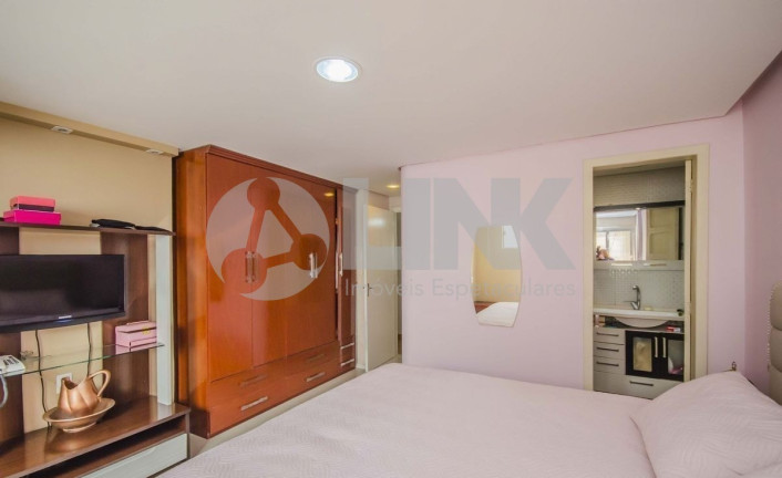 Imagem Apartamento com 3 Quartos à Venda, 132 m² em Centro Histórico - Porto Alegre Imagem Apartamento com 3 Quartos à Venda, 132 m² em Centro Histórico - Porto Alegre