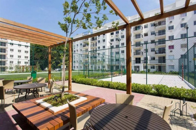 Imagem Apartamento com 2 Quartos à Venda, 64 m² em Camorim - Rio De Janeiro