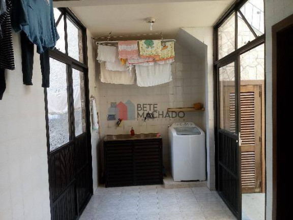 Imagem Casa com 4 Quartos à Venda, 402 m² em Agriões - Teresópolis