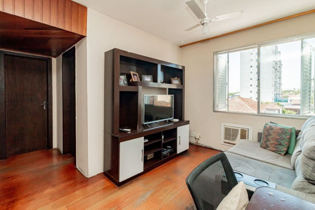 Imagem Apartamento com 2 Quartos à Venda, 72 m² em Medianeira - Porto Alegre Imagem Apartamento com 2 Quartos à Venda, 72 m² em Medianeira - Porto Alegre