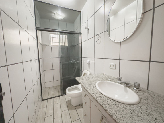 Imagem Casa com 5 Quartos à Venda, 338 m² em Orleans - Curitiba