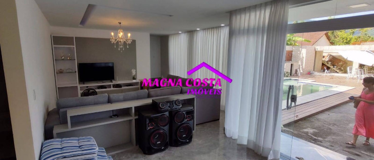 Imagem Casa com 5 Quartos à Venda, 315 m² em Vargem Grande - Rio De Janeiro