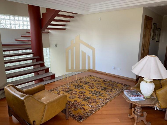 Imagem Casa com 3 Quartos à Venda, 304 m² em Uberaba - Curitiba Imagem Casa com 3 Quartos à Venda, 304 m² em Uberaba - Curitiba