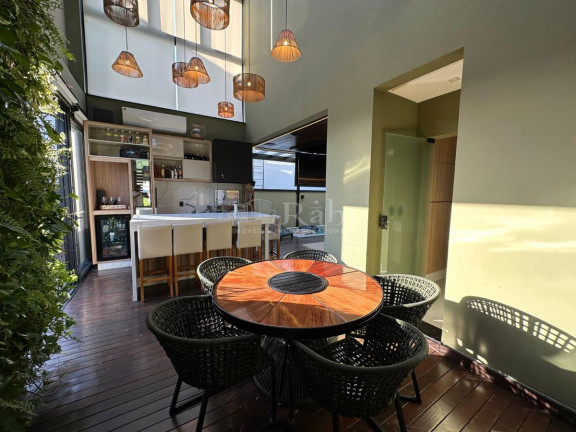 Imagem Casa de Condomínio com 4 Quartos à Venda, 360 m² em Santa Regina - Camboriú
