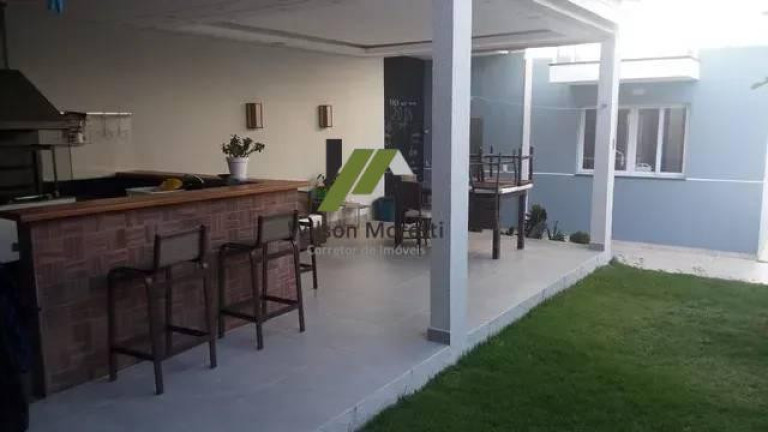 Imagem Casa com 3 Quartos à Venda, 275 m²